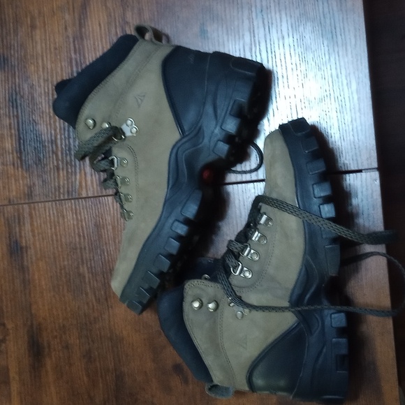 Mt. Everest (Alex) Boots Women's size 9 Waterproof Leather Hiking Boots - Picture 2 of 6